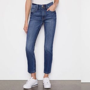 FRAME Le Sylvie Slender Straight Heritage
in Halston